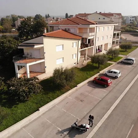 Apartment Apartman Marija Maj - Two Bedroom With A Spacious Terrace