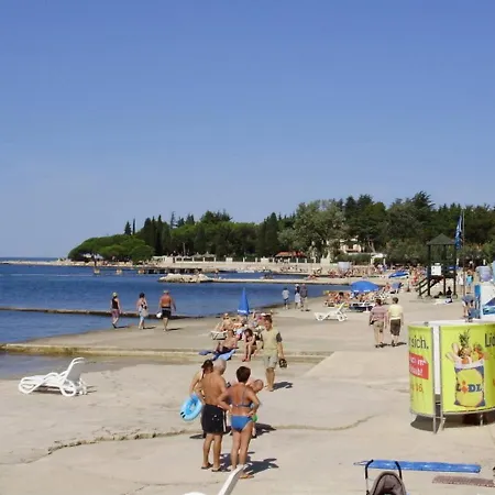 Apartman Marija Maj - Two Bedroom With A Spacious Terrace * Porec
