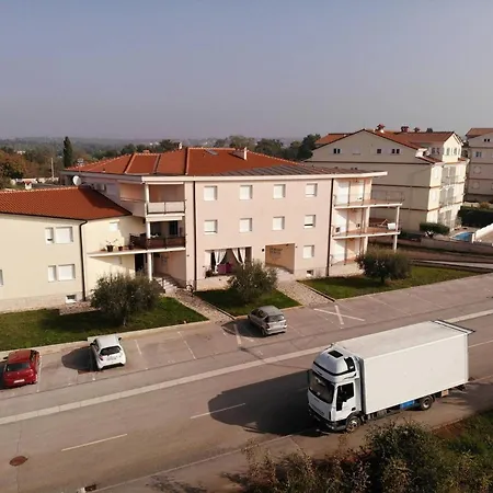 Apartment Apartman Marija Maj - Two Bedroom With A Spacious Terrace *