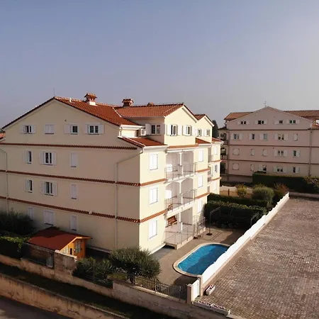 Apartman Marija Maj - Two Bedroom With A Spacious Terrace