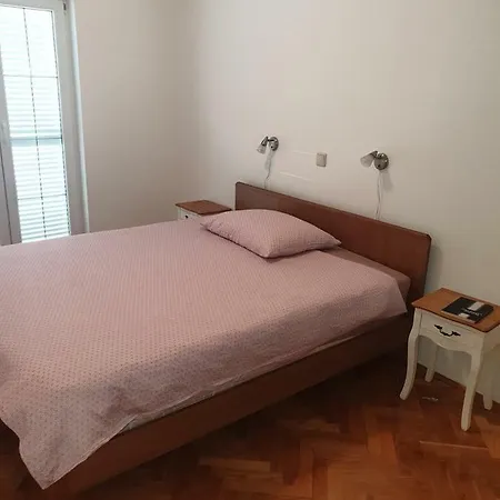 Apartman Marija Maj - Two Bedroom With A Spacious Terrace Apartment *