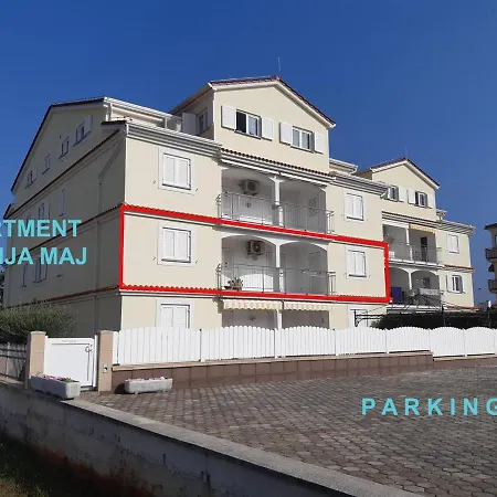 Apartman Marija Maj - Two Bedroom With A Spacious Terrace *